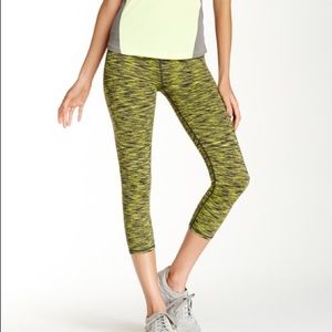 Fabletics Capris Size Small